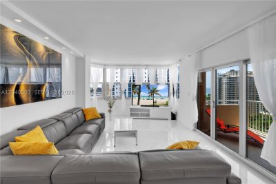 Aluguel de apartamento no The Hemispheres 14F(availaba