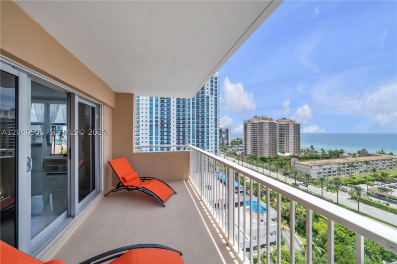 Apartment for rent at The Hemispheres 14F(availaba
