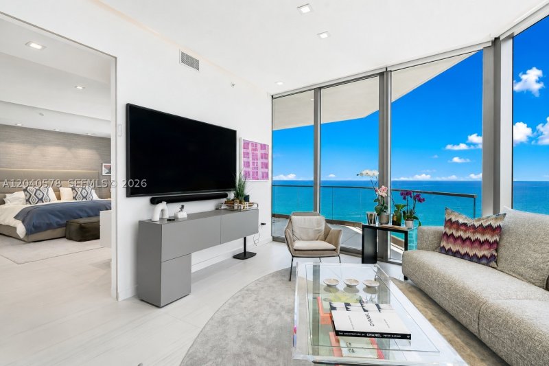 Condo for sale at Residences by Armani / Casa 2004