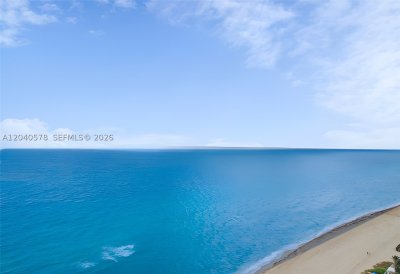 Comprar apartamento no Residences by Armani / Casa 2004