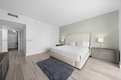 Comprar apartamento no Beachwalk T3001