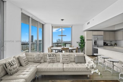 Comprar apartamento no Beachwalk T3001