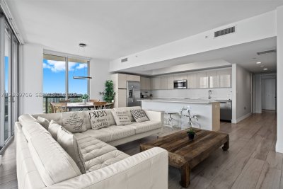 Comprar apartamento no Beachwalk T3001