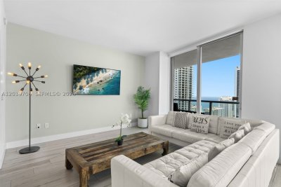 Comprar apartamento no Beachwalk T3001