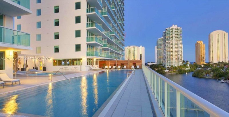 Condo for sale at 400 Sunny Isles 1817