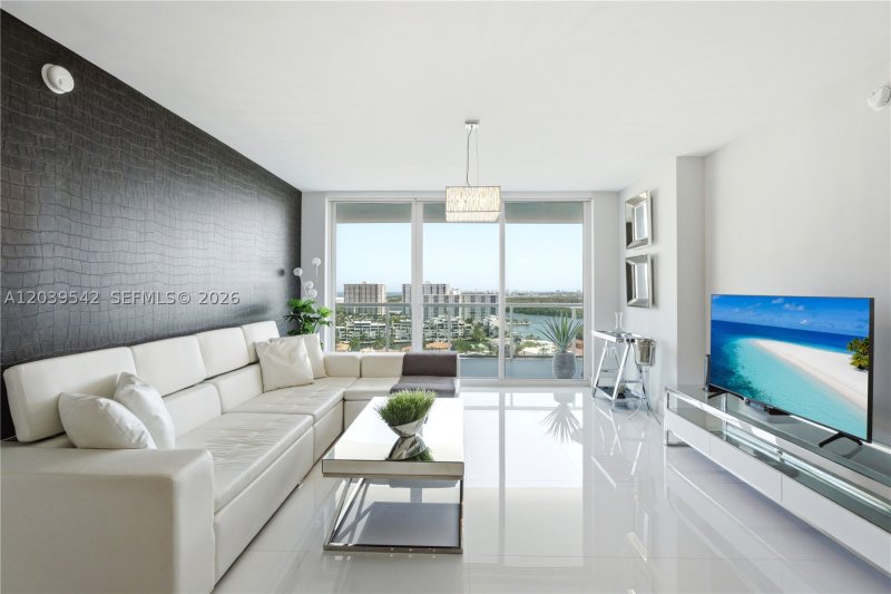 Condo for sale at 400 Sunny Isles 1817