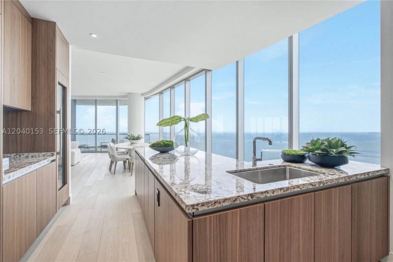 Comprar apartamento no Una Residences at Brickell 3401/3402
