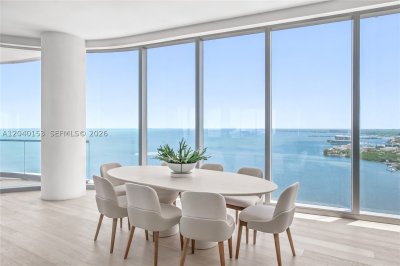 Comprar apartamento no Una Residences at Brickell 3401/3402