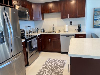 Aluguel de apartamento no Alexander Towers 606