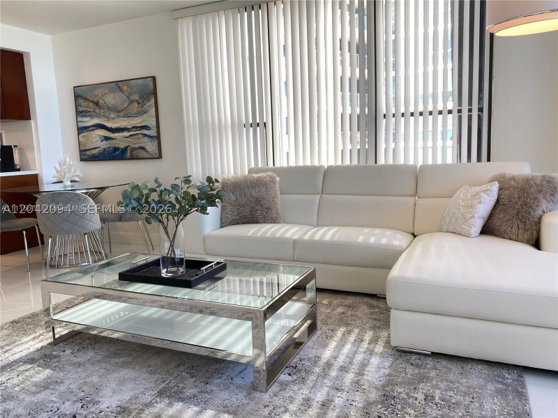 Apartment for rent at Alexander Towers 606