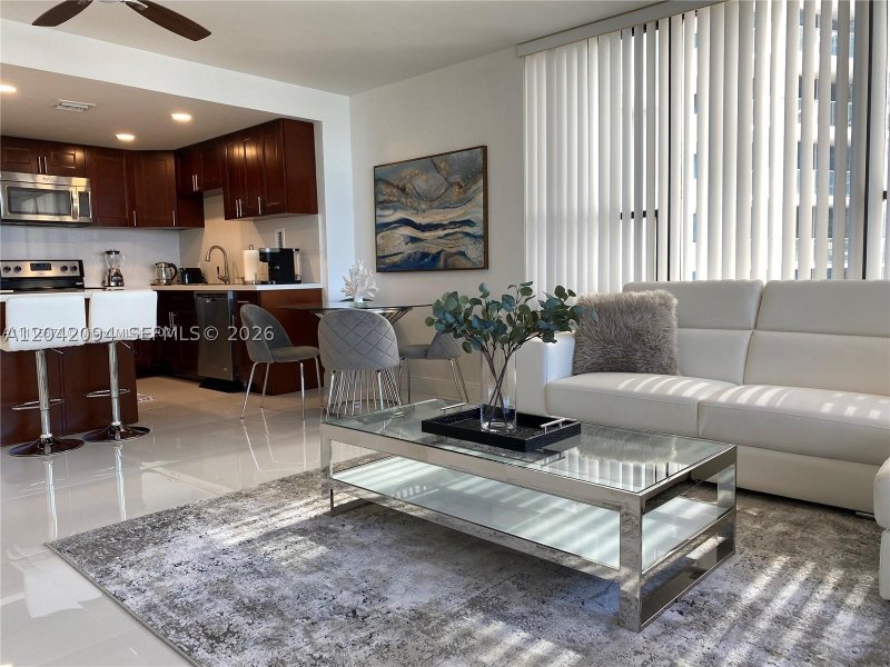 Apartment for rent at Alexander Towers 606