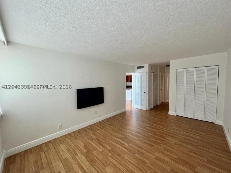 Apartment for rent at Parker Plaza Estates 211