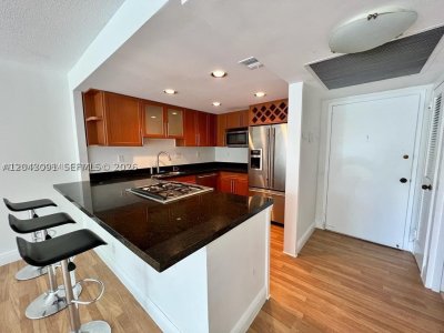 Parker Plaza Estates Apt #211