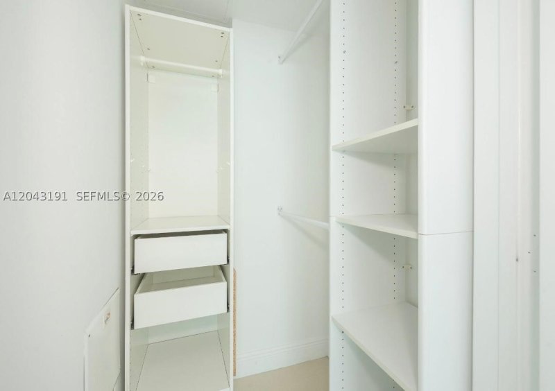 Alquiler de apartamento en Infinity on Brickell 1416