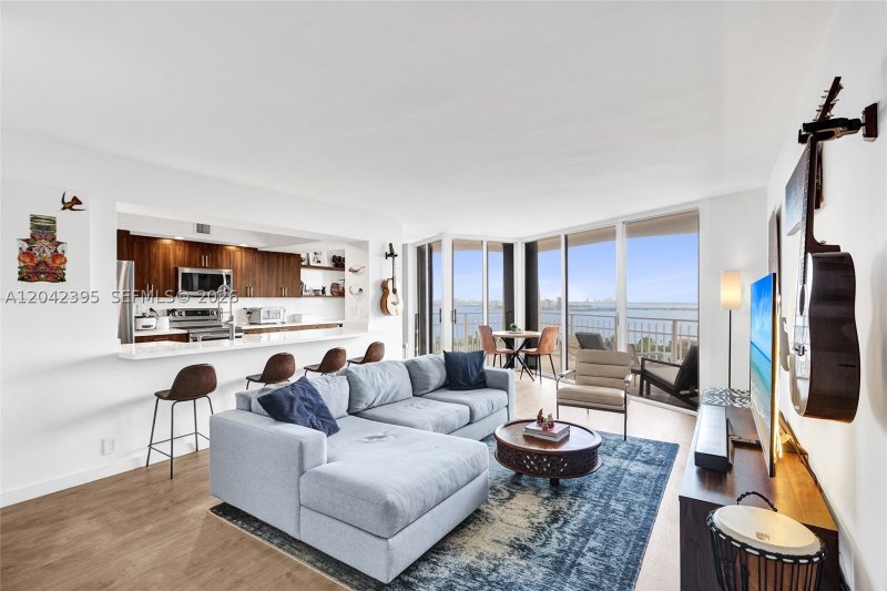 Condo for sale at Towers of Quayside 2 TS8