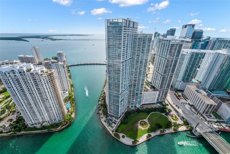 Alquiler de apartamento en Aston Martin Residences 5104