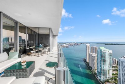 Alquiler de apartamento en Aston Martin Residences 5104