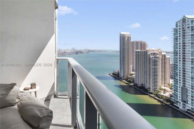Comprar apartamento en Met 1 T-2806