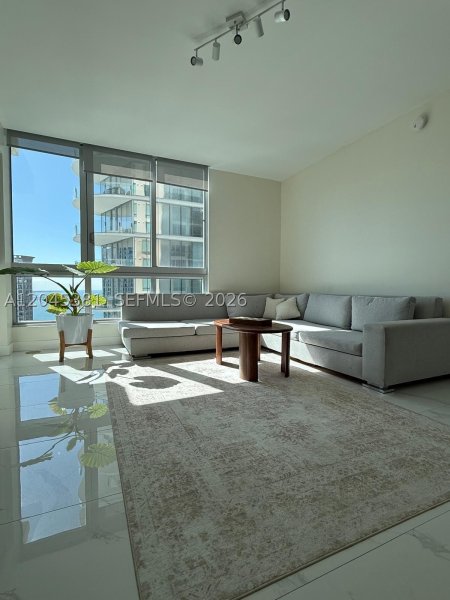 Comprar apartamento en Met 1 T-2806