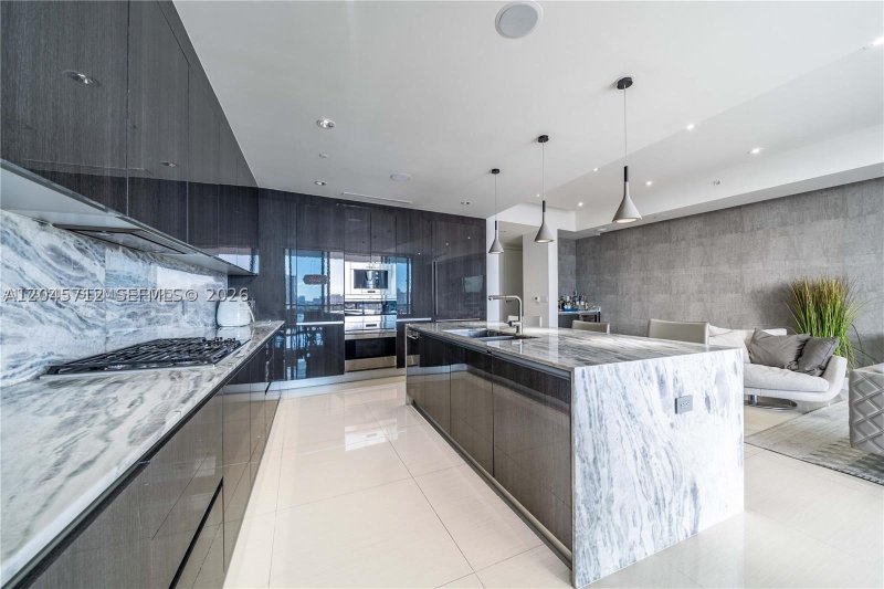 Condo for sale at Echo Aventura 710