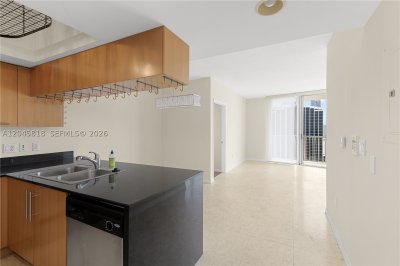 Comprar apartamento en Opera Tower 2414