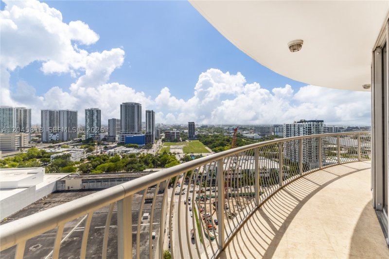 Condo for sale at Opera Tower 2414