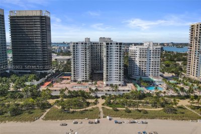 Comprar apartamento no Balmoral Condo 8S