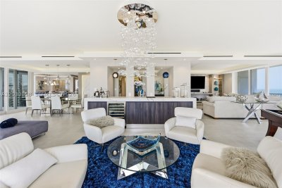 Comprar apartamento en Sunrise East PHG
