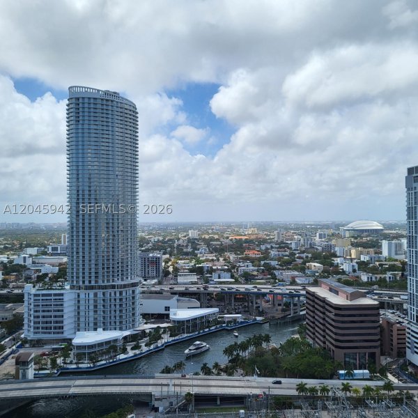 Alquiler de apartamento en Mint at Riverfront 3207