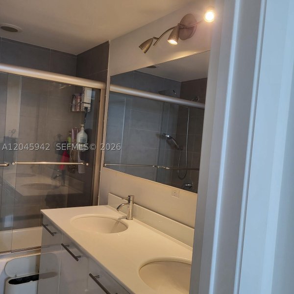 Alquiler de apartamento en Mint at Riverfront 3207