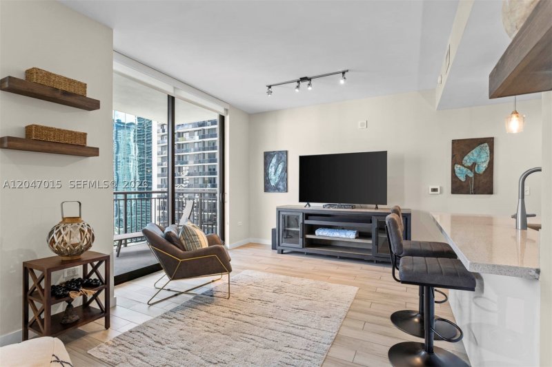 Comprar apartamento no Nine at Mary Brickell Village 2015