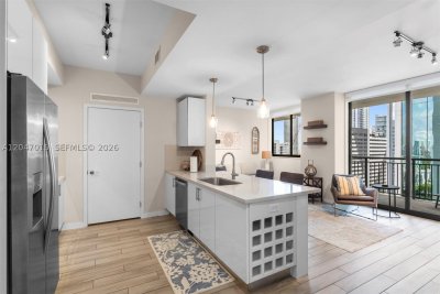 Comprar apartamento no Nine at Mary Brickell Village 2015