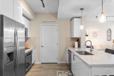 Comprar apartamento no Nine at Mary Brickell Village 2015