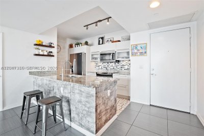 Alquiler de apartamento en The Plaza Tower II 3207