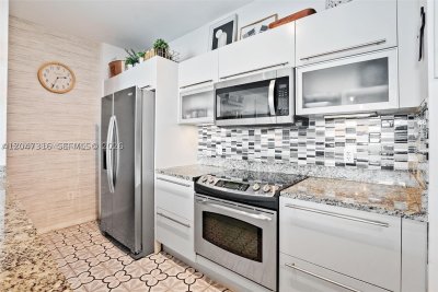 Alquiler de apartamento en The Plaza Tower II 3207
