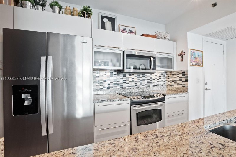 Apartment for rent at The Plaza Tower II 3207