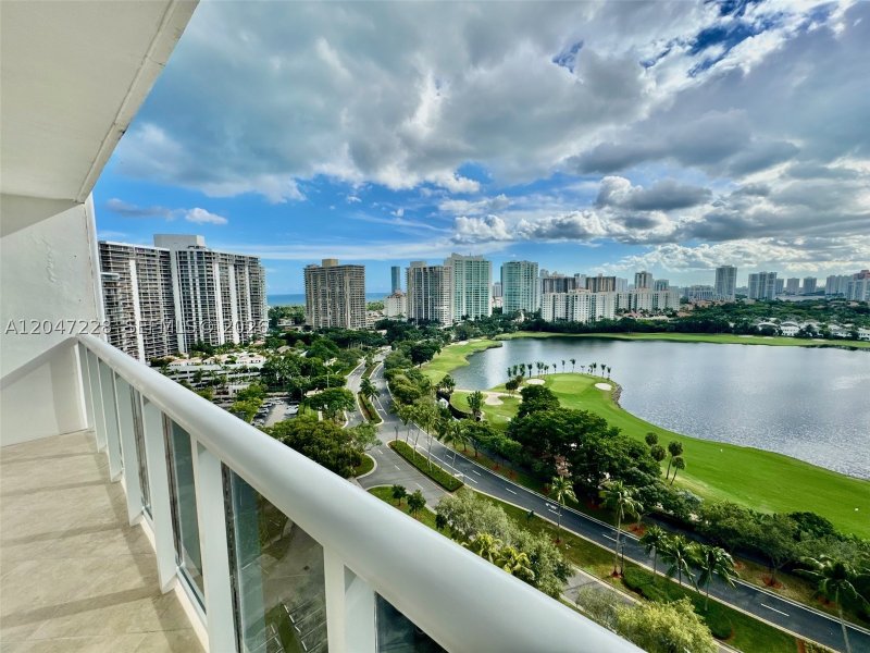 Condo for sale at El Dorado 2007