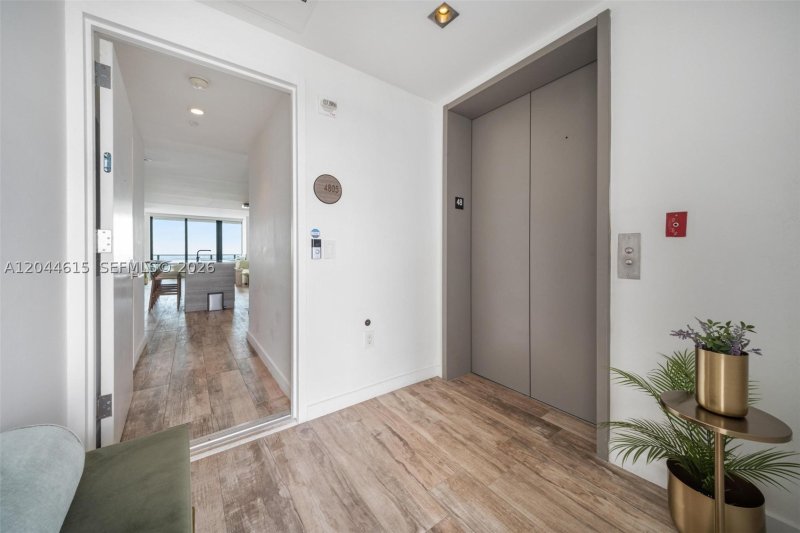 Apartment for rent at Paraiso Bay Miami 4805