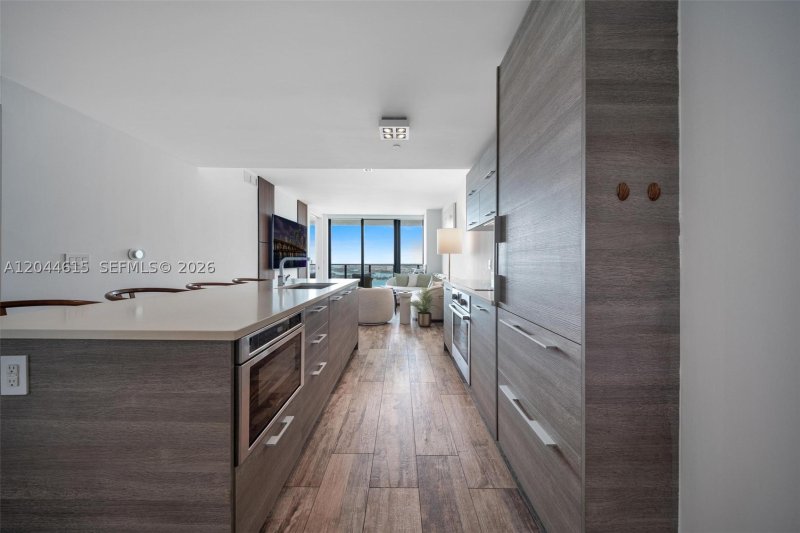 Apartment for rent at Paraiso Bay Miami 4805