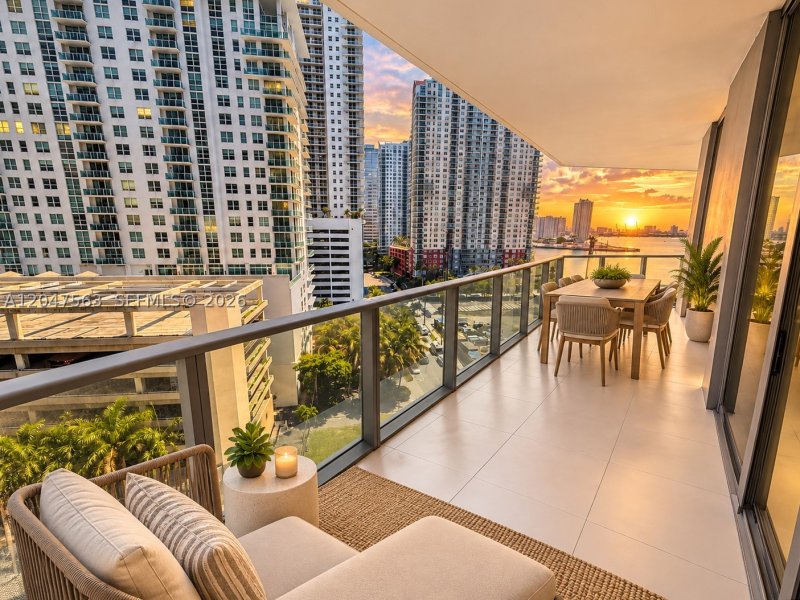 Condo for sale at Brickell House Condo 1110