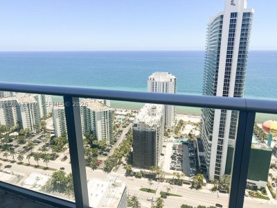 Hyde Beach House Apt #T3505