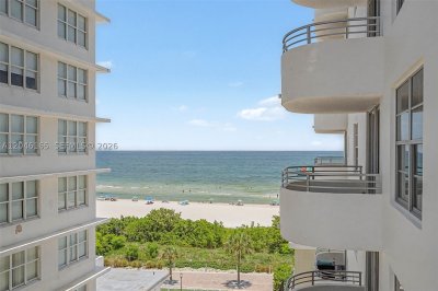 Oceanside Plaza Apt #7B