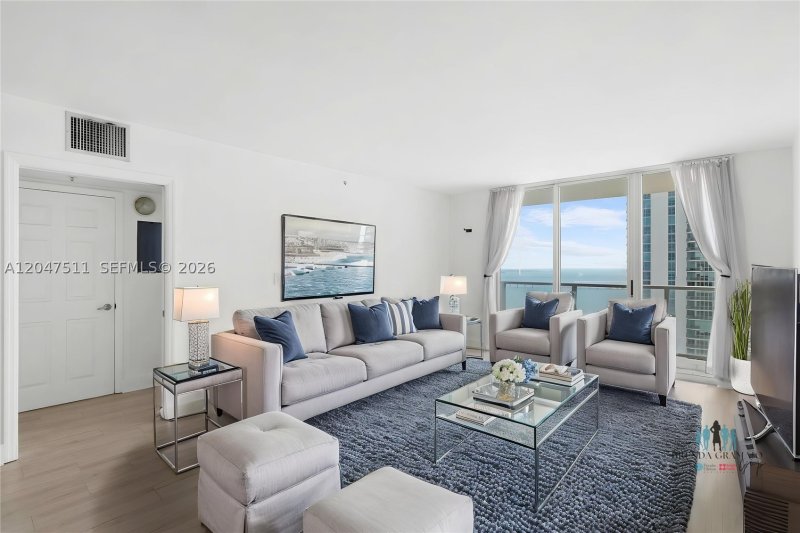 Condo for sale at Mark on Brickell 3105