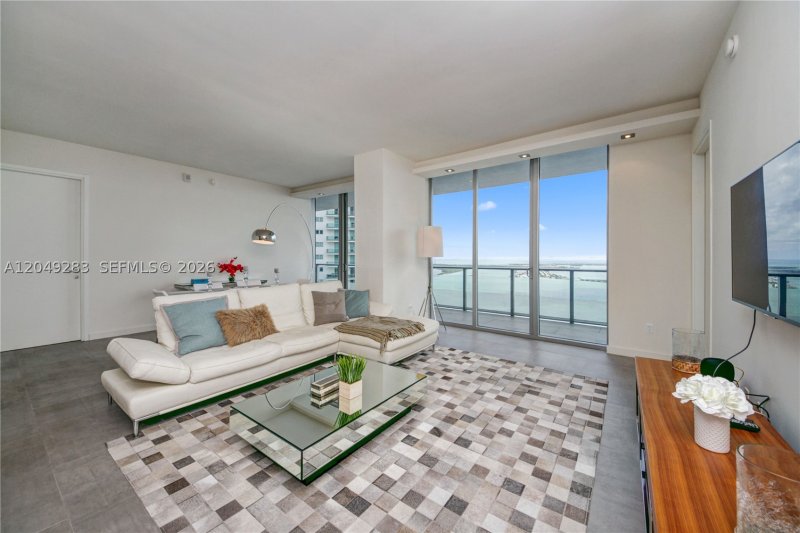 Apartment for rent at Brickell House Condo 4102