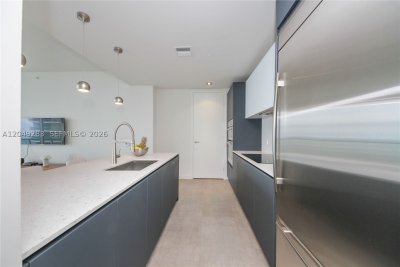 Alquiler de apartamento en Brickell House Condo 4102