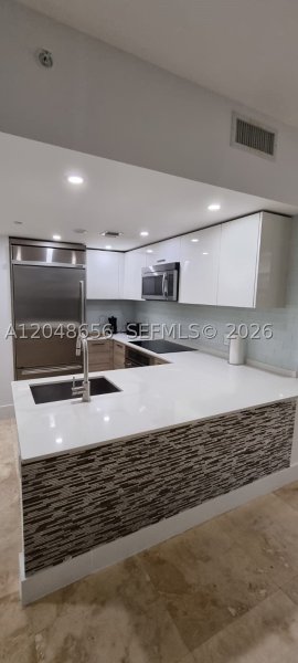 Apartment for rent at Brickell House Condo 1701