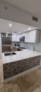 Alquiler de apartamento en Brickell House Condo 1701