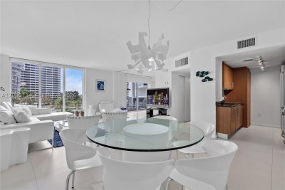 Aluguel de apartamento no Harbour House 417