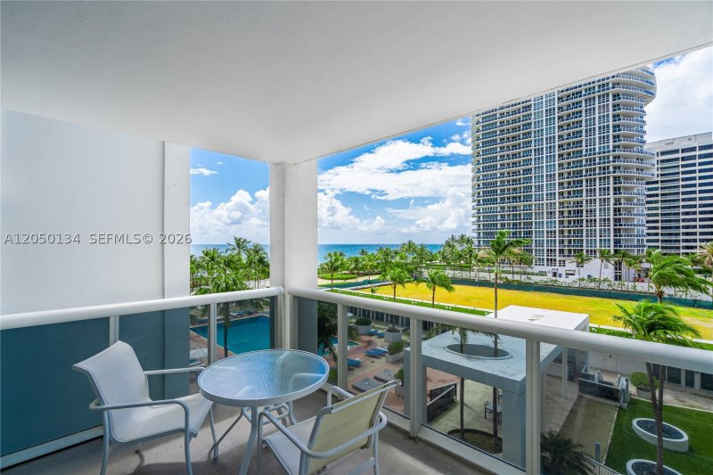 Apartment for rent at Harbour House 417