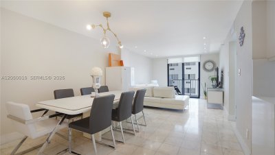 Vendome Place Apt #403